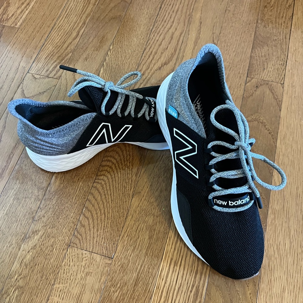 New Balance Women’s Black and Gray Roav Sneakers
